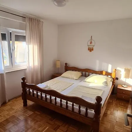 Jelena Apartment *