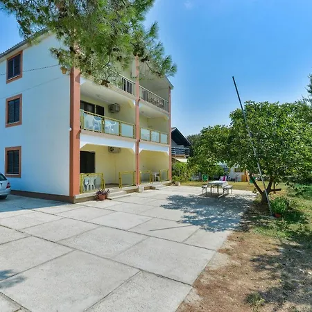 Jelena Apartment Petrčane